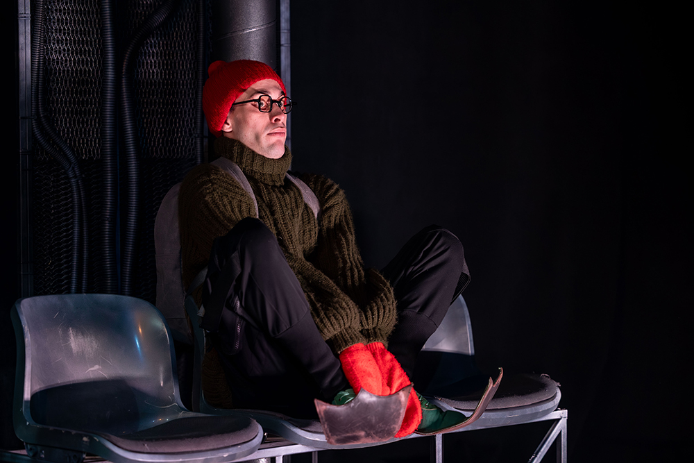 ЛЁД РАСТАЕТ