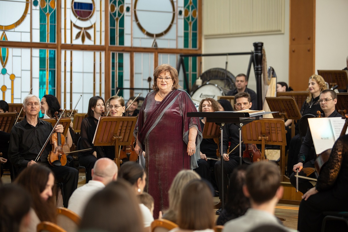 «Эрмитажный театр» Абонемент «Приглашает симфонический оркестр»