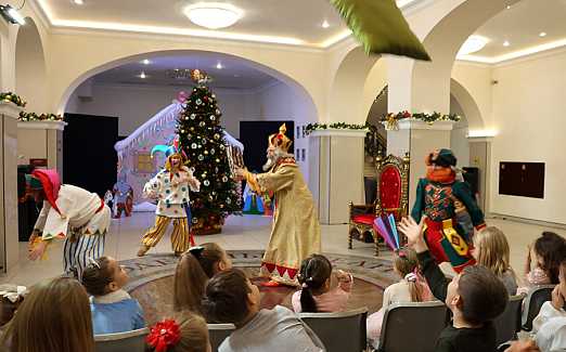 СЕМЕЙНАЯ ЁЛКА  МОЛОДЁЖНОГО ТЕАТРА «Как Садко за снегом ходил»