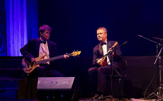 Пою и сердцем, и душой