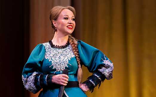 Пою и сердцем, и душой