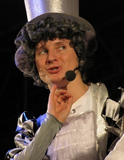 ВСЕ МЫШИ ЛЮБЯТ СЫР