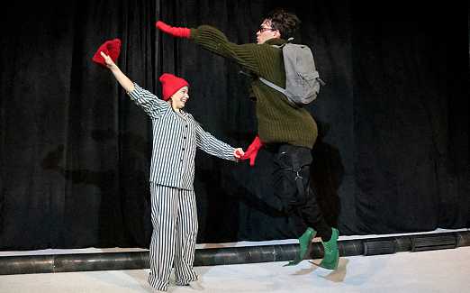 ЛЁД РАСТАЕТ