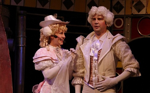 ВСЕ МЫШИ ЛЮБЯТ СЫР