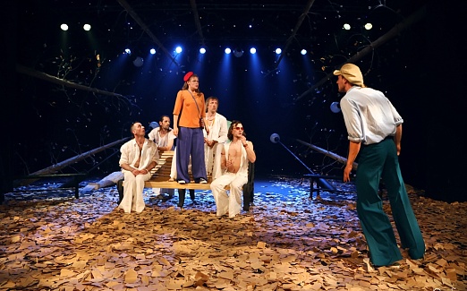 НОЧЬ ЛЮБОВНЫХ ПОМЕШАТЕЛЬСТВ