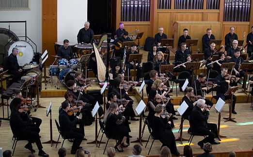 «История музыки советского кинематографа» Абонемент «Приглашает симфонический оркестр» 