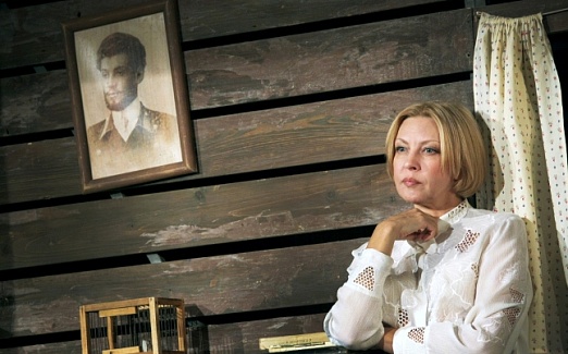 СЦЕНЫ В ДОМЕ БЕССЕМЕНОВА