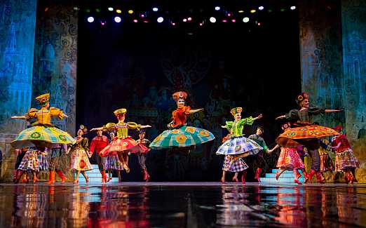 Магия Солнца. Место проведения: МБУ "Старовеличковский сельский Дом культуры" - Красная ул., 127, станица Старовеличковская