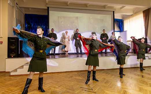 "Во славу русского солдата". Музыкально-театрализованное представление. Место проведения: МАОУ СОШ №109, ул. Конгрессная, д 15/3                                                                