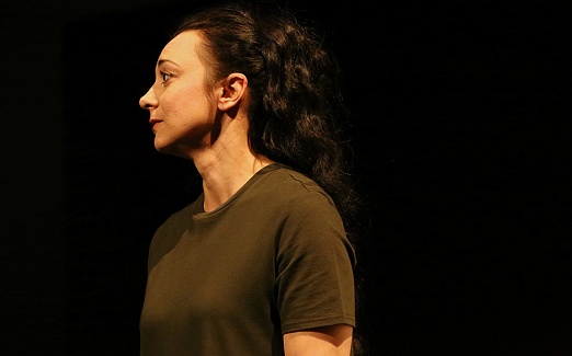 ЗВЕЗДЫ СВЕТЯТ НА ПОТОЛКЕ