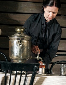 СЦЕНЫ В ДОМЕ БЕССЕМЕНОВА