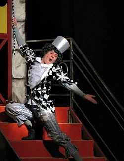 ВСЕ МЫШИ ЛЮБЯТ СЫР