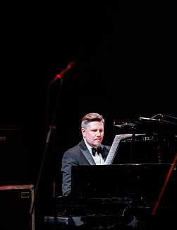 Джаз с Ильёй Филипповым. Любимым женщинам