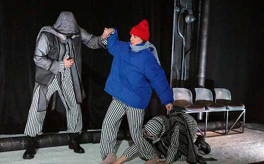 ЛЁД РАСТАЕТ