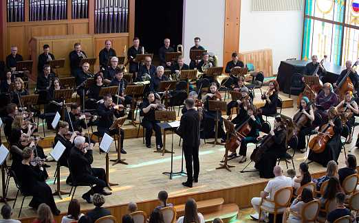 «Эрмитажный театр» Абонемент «Приглашает симфонический оркестр»