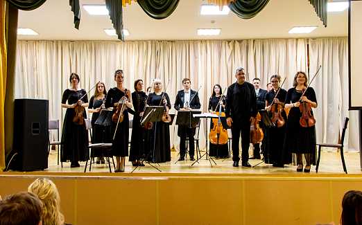 "Премьер-оркестр детям". Место проведения СОШ № 81 Адрес: п. Пригородный, ул. Сербская, 7