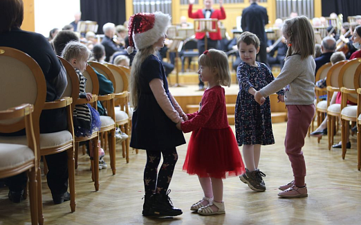 Новогодний карнавал