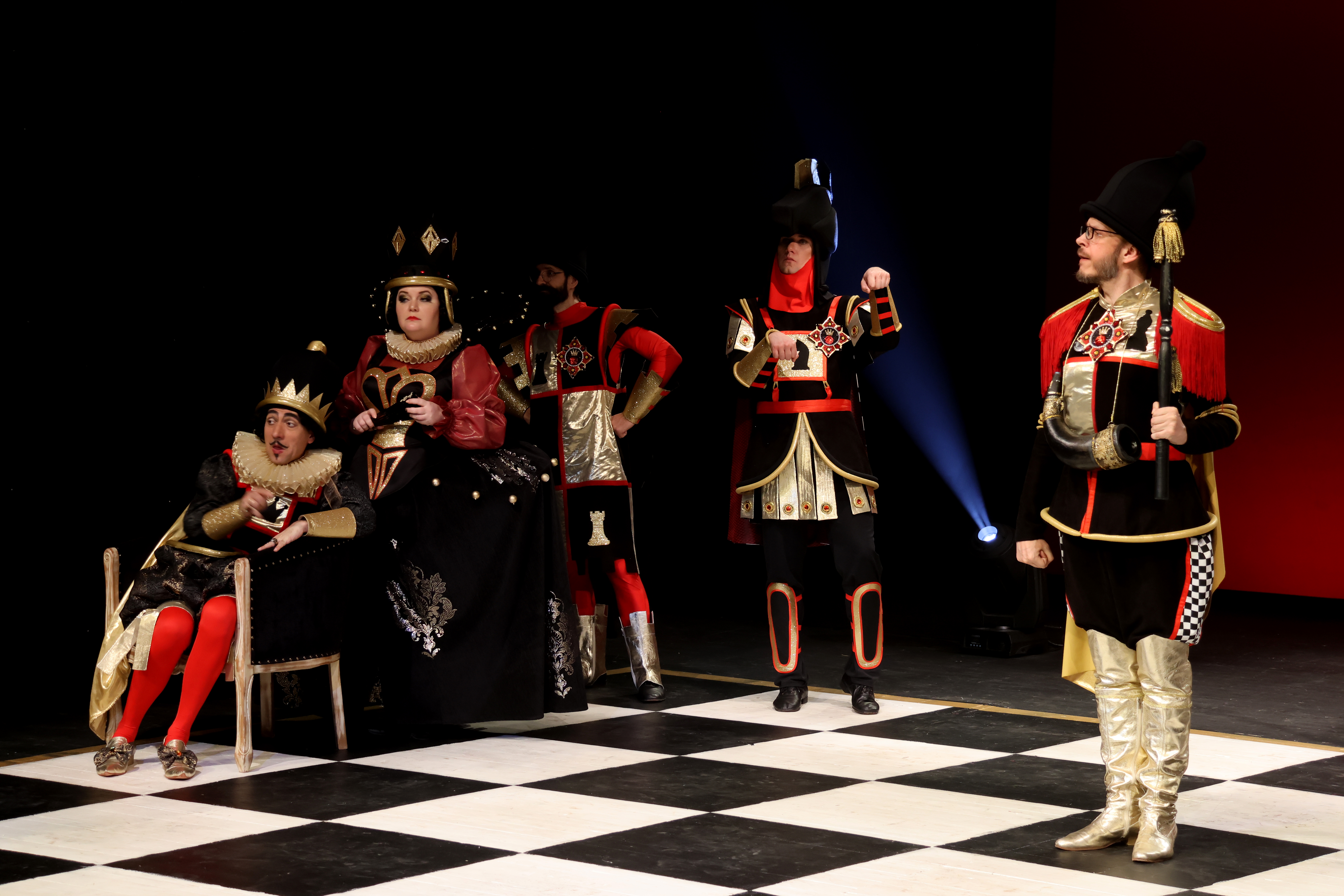 Семейная ёлка Молодёжного театра «Новый год в Шахматном королевстве» или «Тайна Белого Короля». 