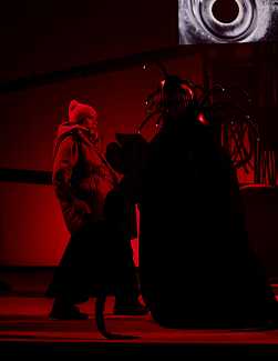 ЛЁД РАСТАЕТ