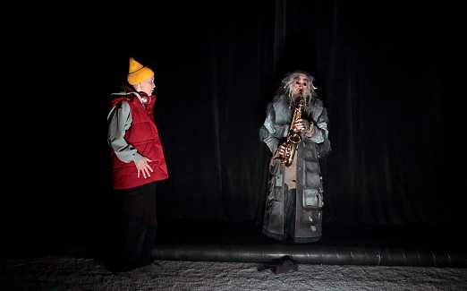 ЛЁД РАСТАЕТ