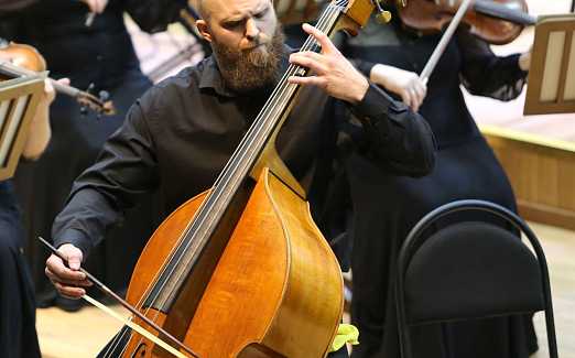 Кубанский симфонический оркестр. Солист Алексей Сидоров