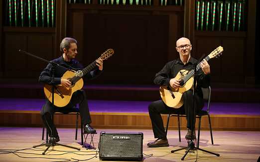 Струны и ритмы