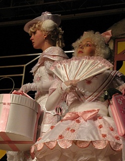 ВСЕ МЫШИ ЛЮБЯТ СЫР