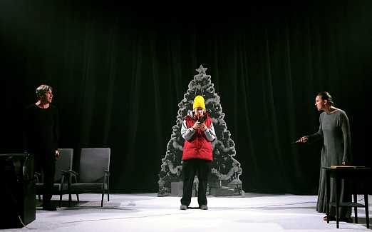 ЛЁД РАСТАЕТ