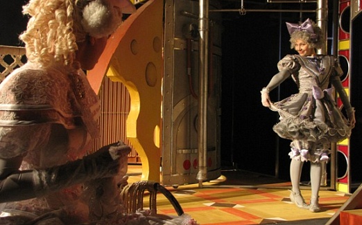 ВСЕ МЫШИ ЛЮБЯТ СЫР