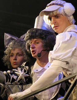 ВСЕ МЫШИ ЛЮБЯТ СЫР