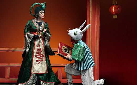 СЕМЕЙНАЯ ЁЛКА  МОЛОДЁЖНОГО ТЕАТРА  «Невероятный Новый год»