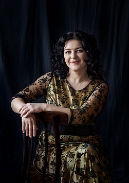 Высоким слогом русского романса