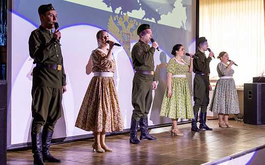 "Во славу русского солдата". Музыкально-театрализованное представление. Место проведения: МАОУ СОШ №109, ул. Конгрессная, д 15/3                                                                