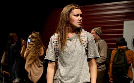 ЗВЕЗДЫ СВЕТЯТ НА ПОТОЛКЕ