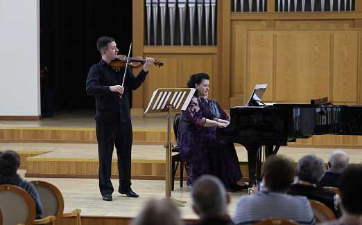 Встречи у рояля